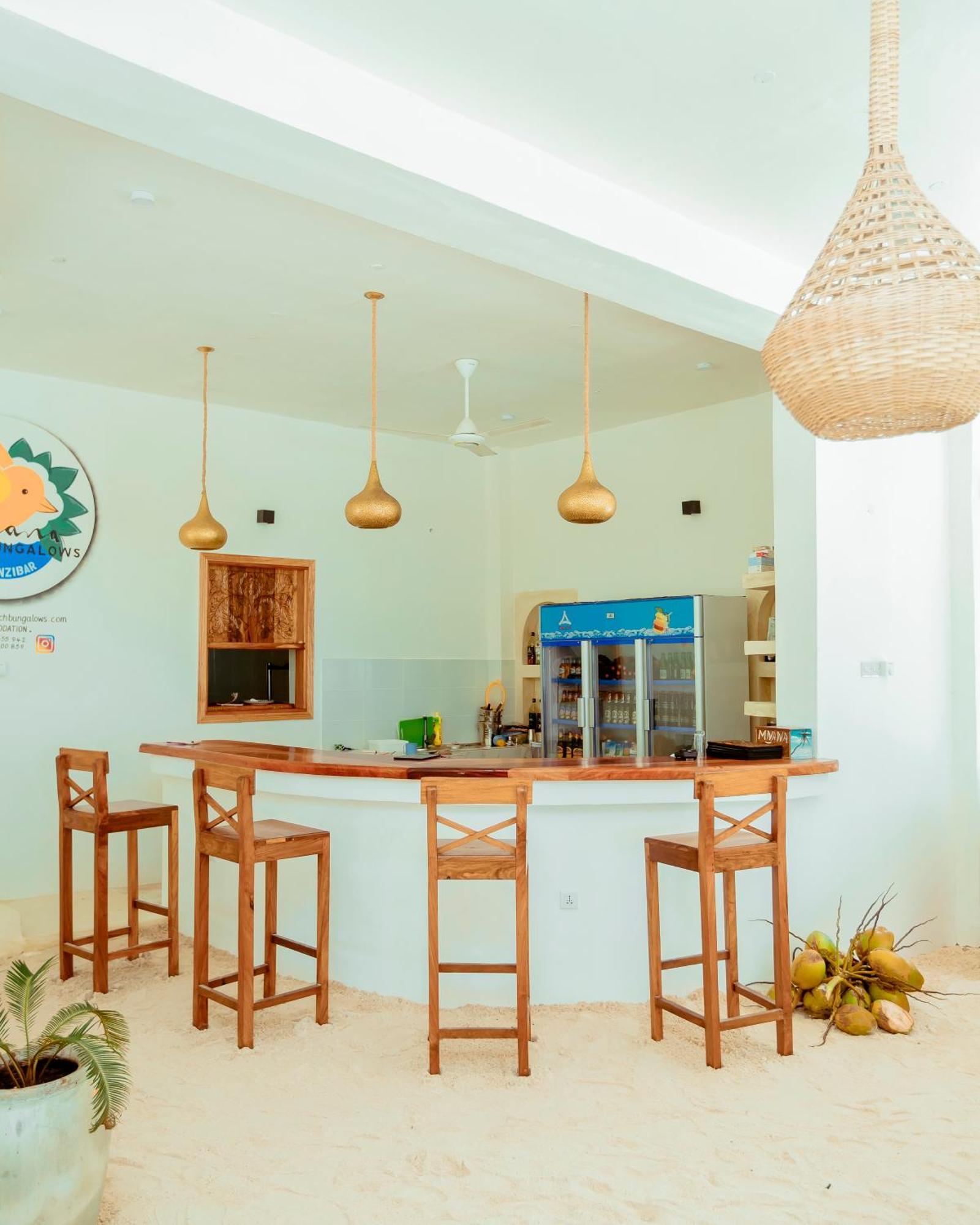 Mnana Beach Bungalows Pingwe Extérieur photo